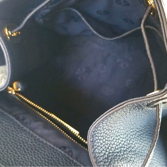 Tory Burch Navy Thea Drawstring Tassa Backpack - Picture 8 of 8